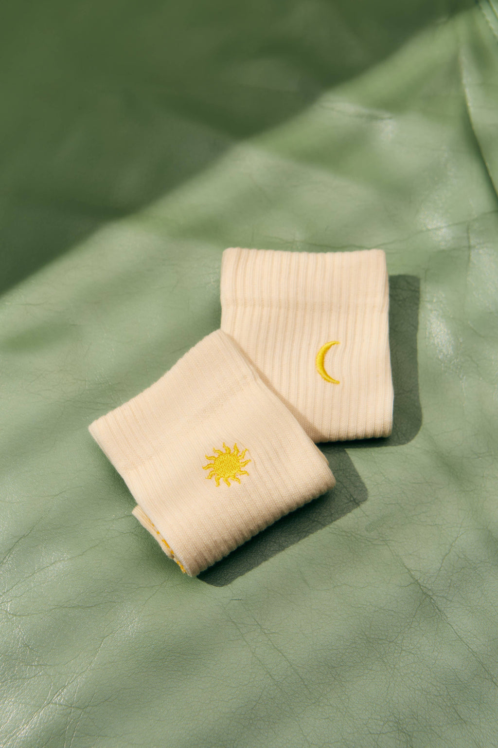 Gelbe Sol & Luna Socken