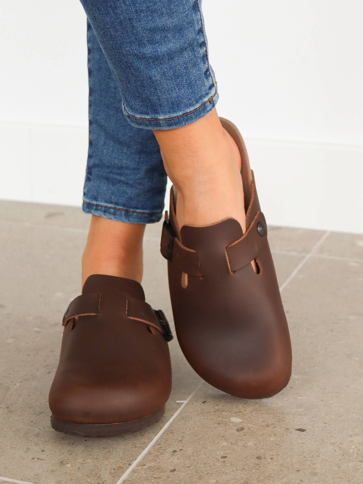 GENUINS RIVA geölte Leder-Clogs für Unisex, Größen 35 bis 46
