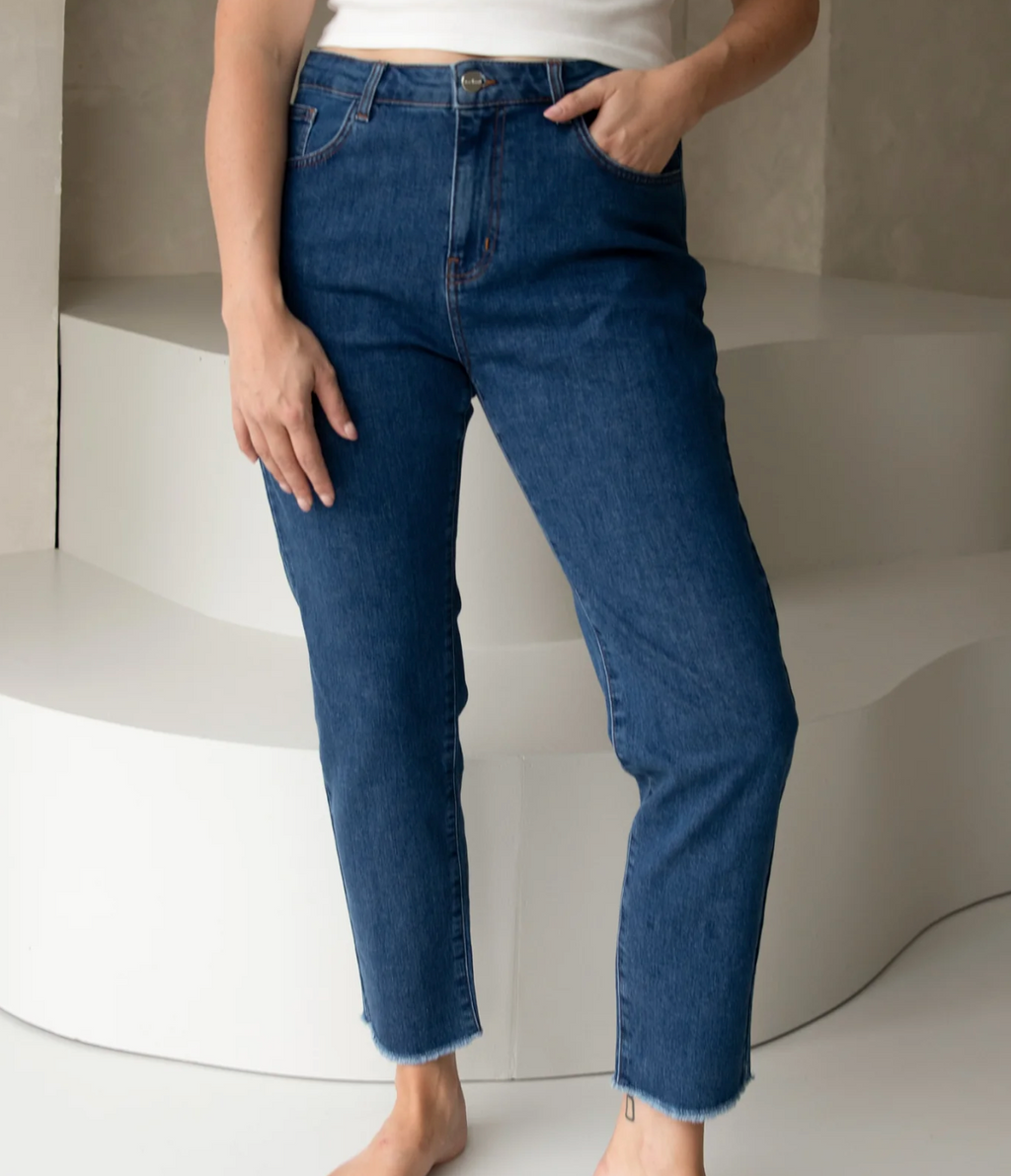 Slim-Fit Jeans Indigo von clarahimmel – Frontansicht