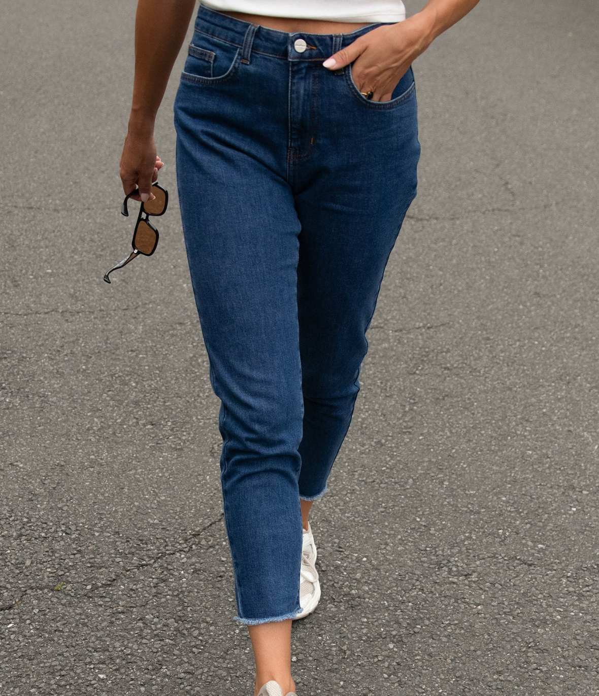 Slim-Fit Jeans Indigo – Detailansicht Indigo-Waschung