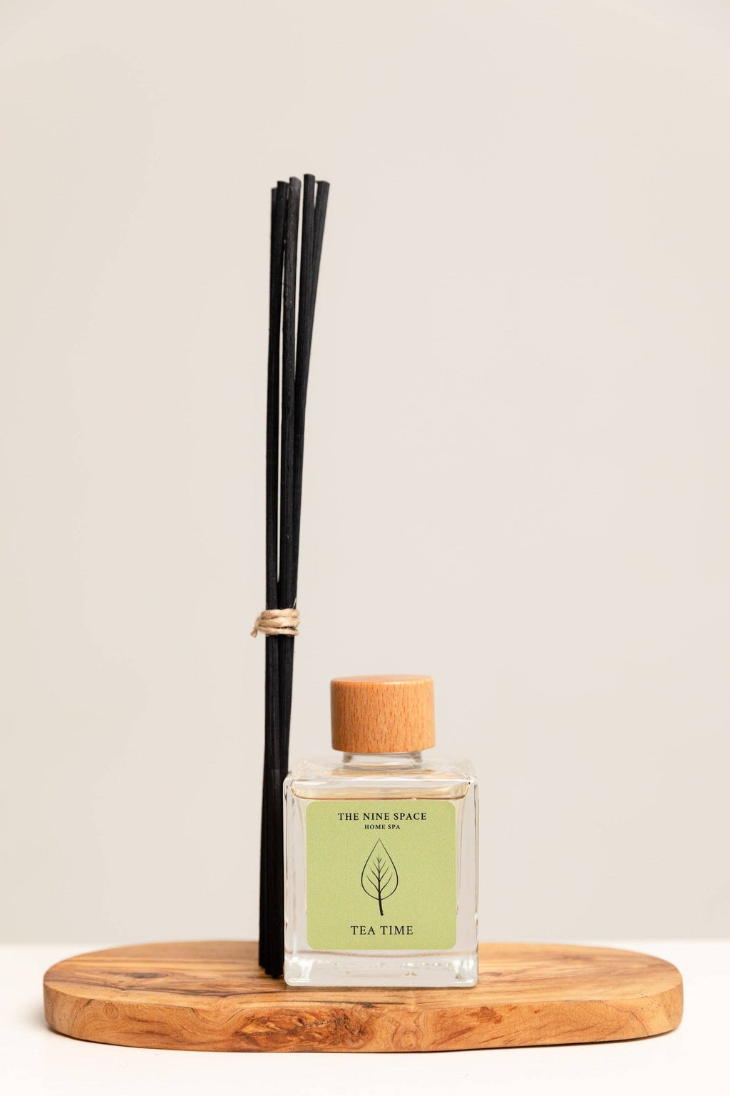 Tea Time Raumduft – Frontansicht, elegante Flasche